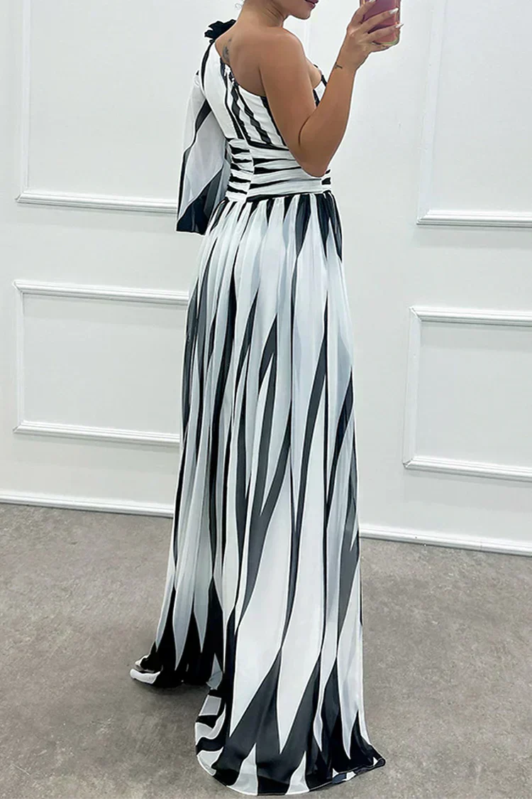 Hazel | Elegant Striped Maxi Dress with One Shoulder