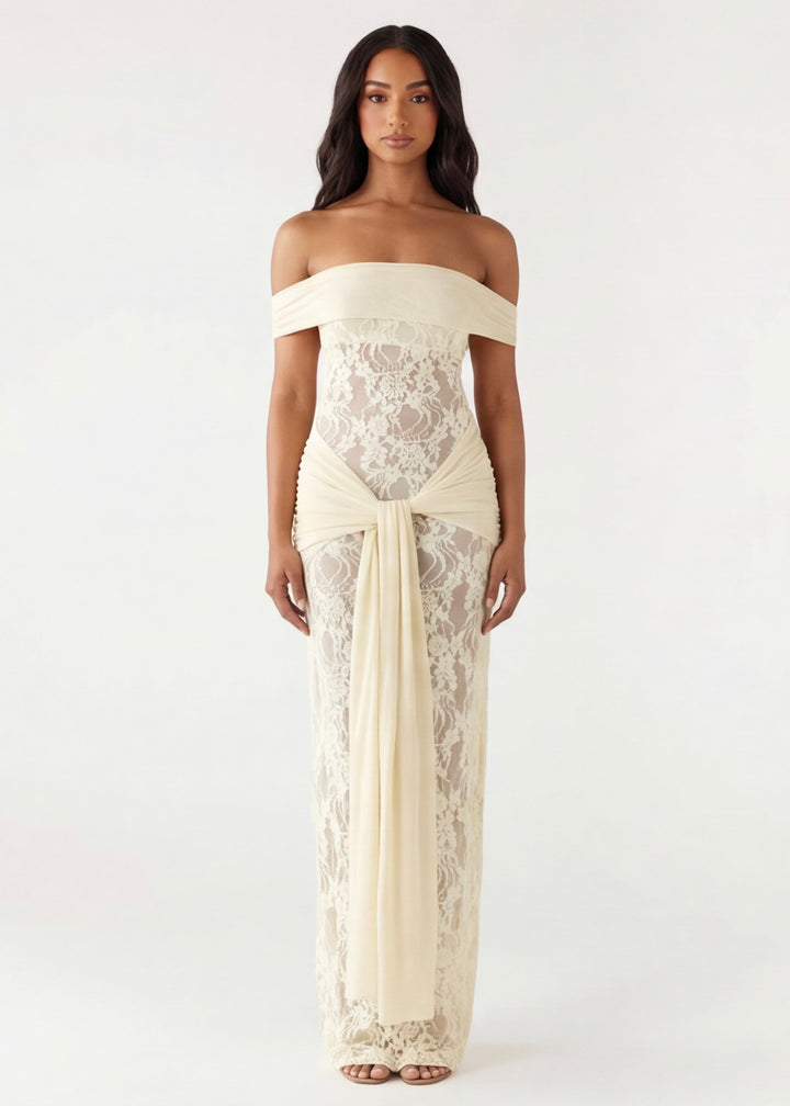 Lace Reverie Gown Maxi